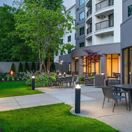 Courtyard By Marriott Providence Lincoln Exterior foto