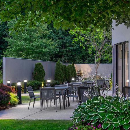 Courtyard By Marriott Providence Lincoln Exterior foto