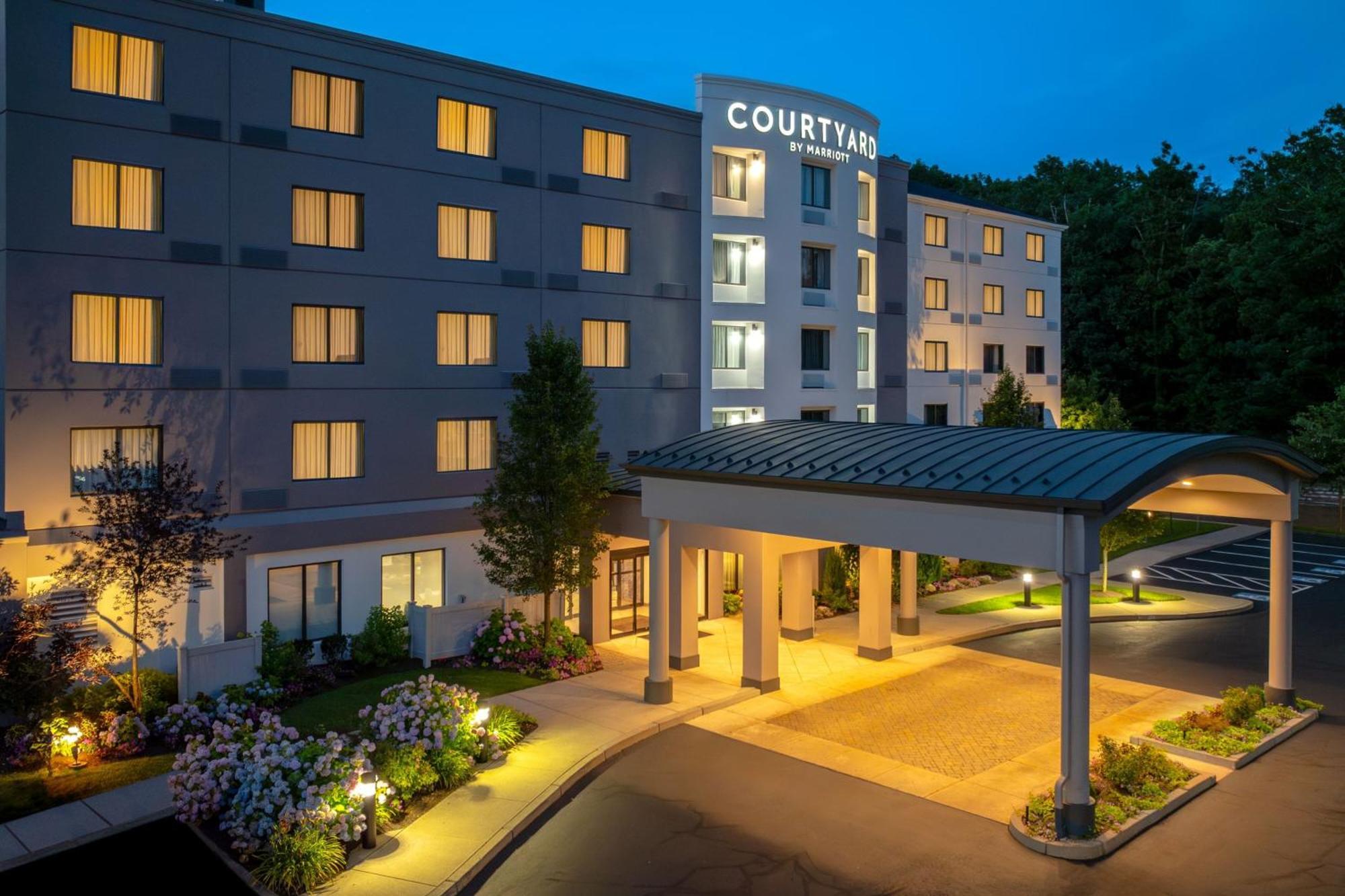 Courtyard By Marriott Providence Lincoln Hotel Exterior foto