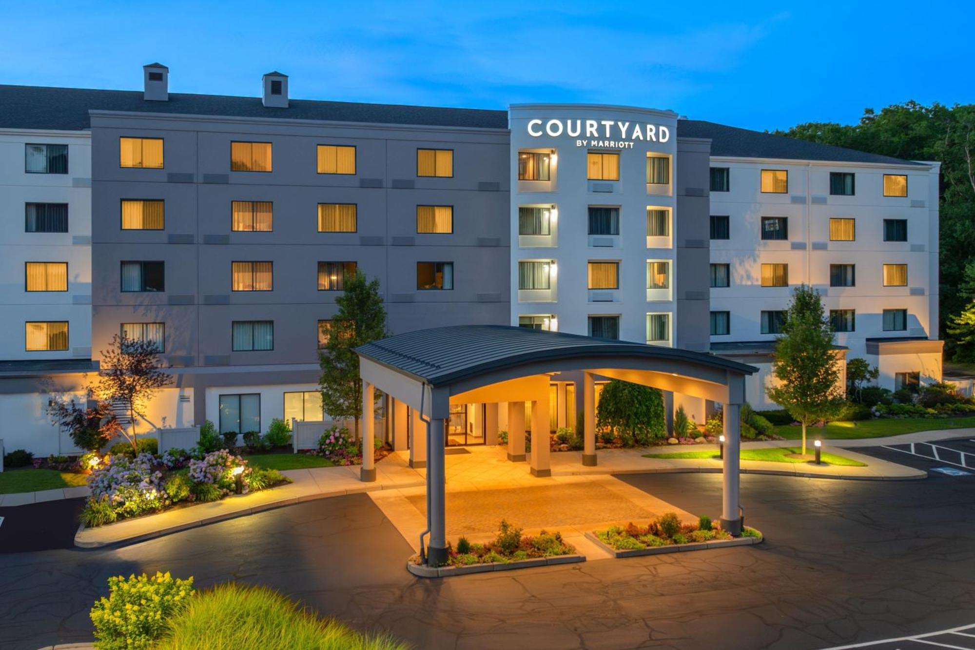 Courtyard By Marriott Providence Lincoln Hotel Exterior foto