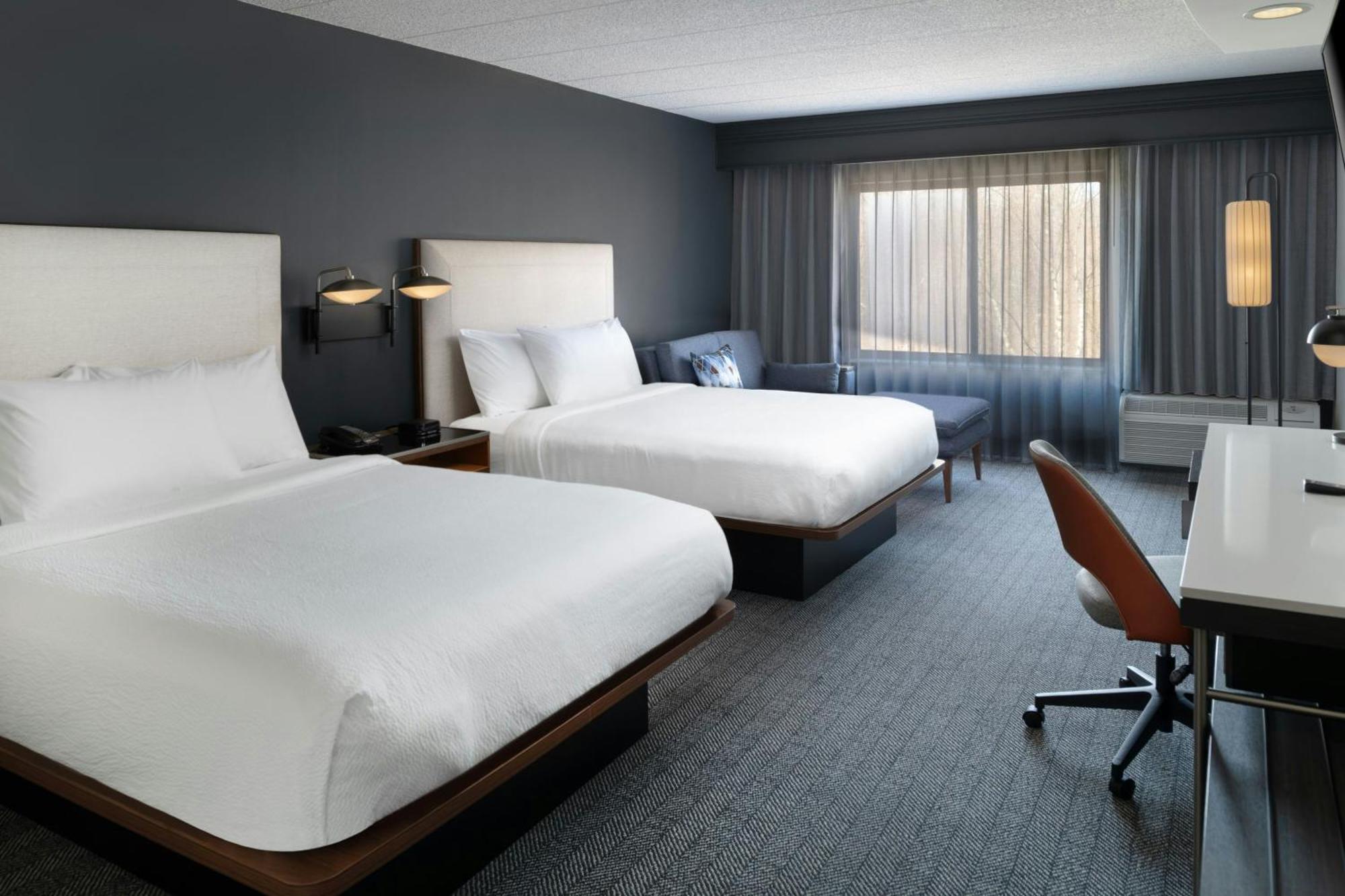 Courtyard By Marriott Providence Lincoln Exterior foto