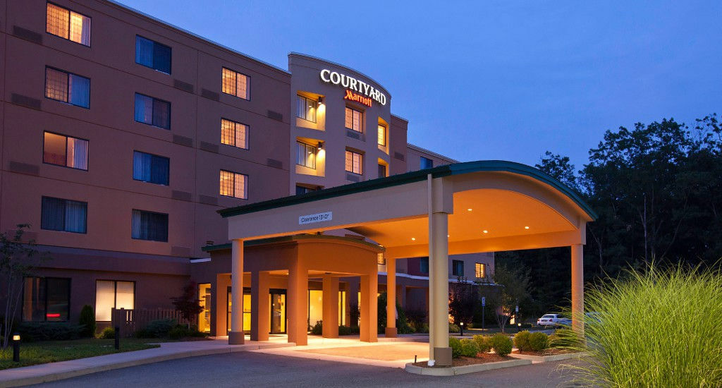 Courtyard By Marriott Providence Lincoln Hotel Exterior foto